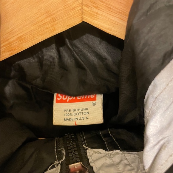 Supreme x North Face Reflective Jacket - Picture 7 of 9